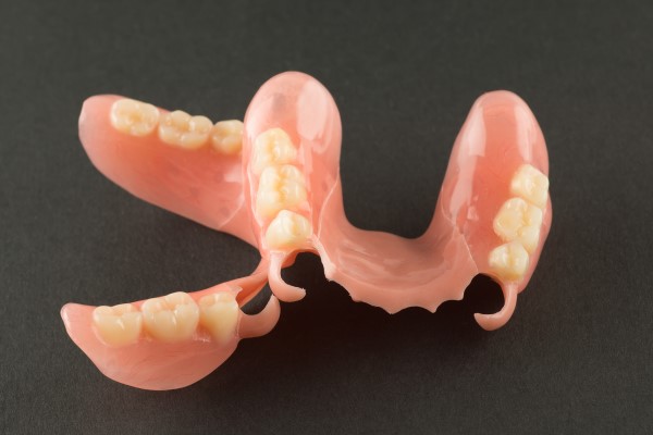 A Guide To Partial Dentures